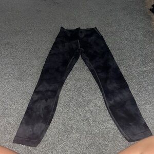 Lululemom diamond dye leggings